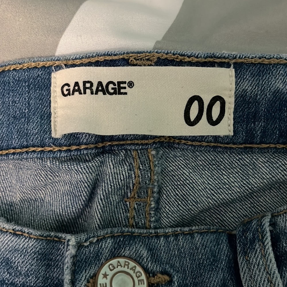 jeans - Picture 3 of 3